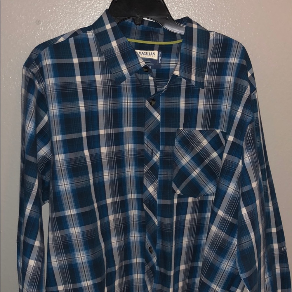 Men’s Magellan Outdoor button down shirt.